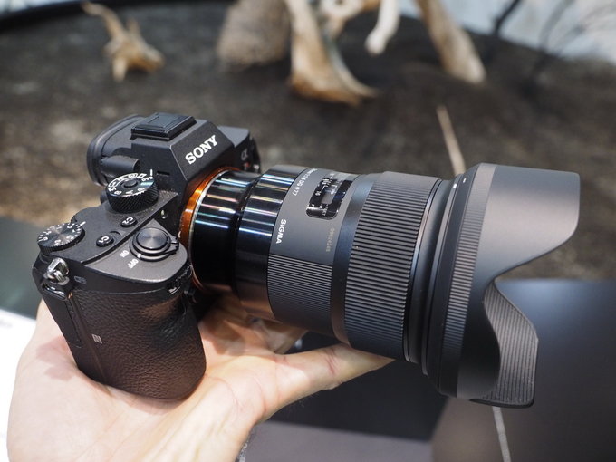 Hands-on Images of Sigma FE Lenses on Sony Mirrorless 